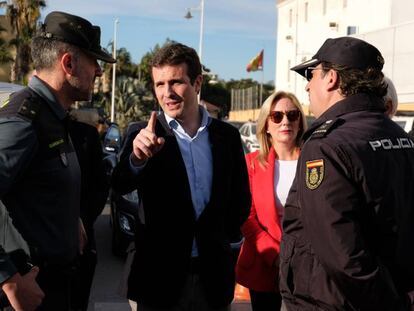 Pablo Casado se reúne con varios sindicatos policiales en Melilla.