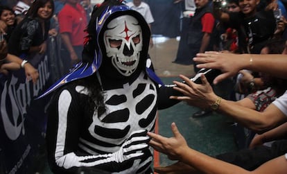 El luchador La Parka, en 2011.