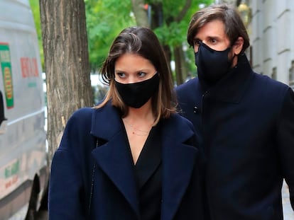 Alvaro Falcó e Isabelle Junot, en octubre de 2020 en Madrid.