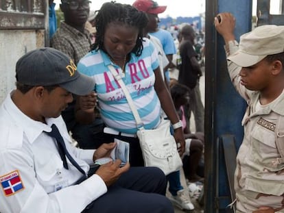 Autoridades dominicanas controlan el acceso de haitianos en la frontera