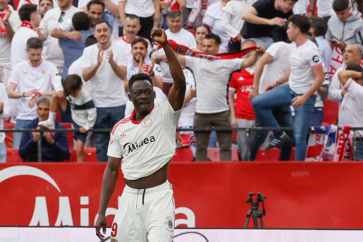 La fe acerca al Sevilla a la salvación tras derrotar a un Espanyol que acumula 18 partidos sin ganar