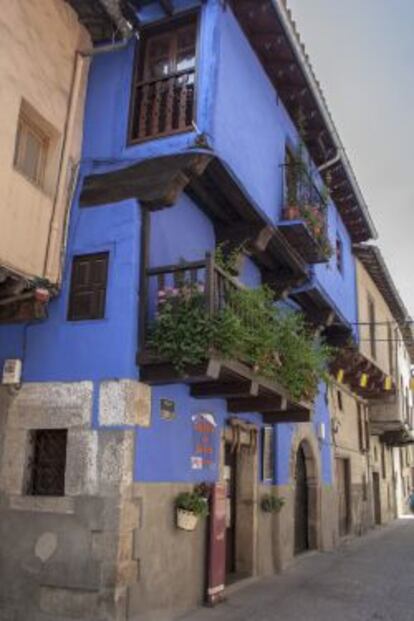 Casas veratas en Garganta la Olla.