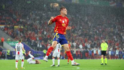Dani Olmo celebra su gol en la victoria de España ante Georgia.