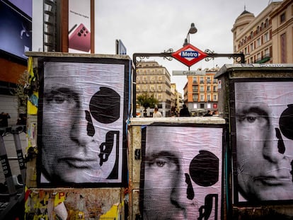 Carteles con el rostro de Vladímir Putin creados por el artista madrileño Bnomio.