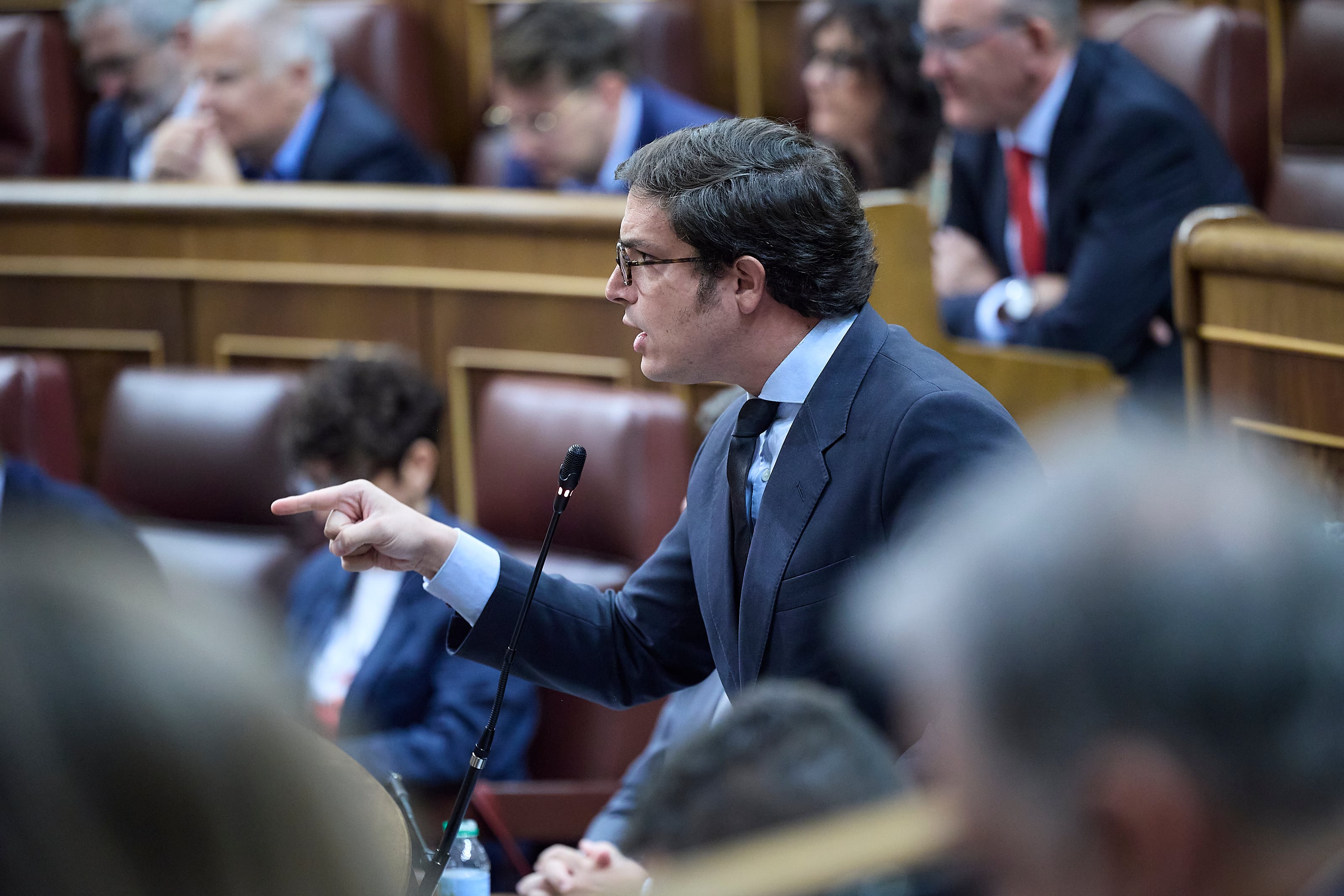 Vox niega la condición de españoles a 2,5 millones de compatriotas nacidos fuera de España 