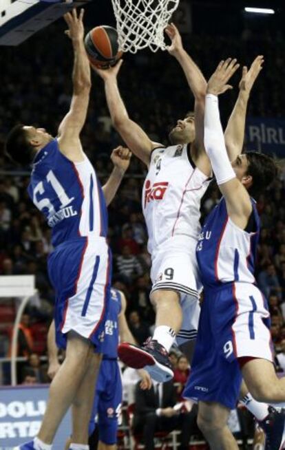 Felipe lanza entre Bjelica y Saric