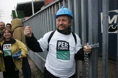 El líder campesino francés José Bové, ayer en un acto contra la degradación de la huerta valenciana.