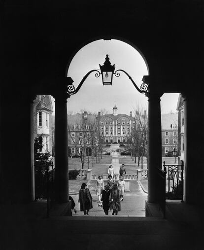 Entrada a los dormitorios del Smith College, en 1948.