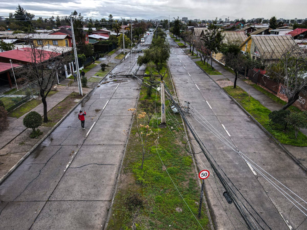 Lluvias Chile: Chilenos protestan por extensos cortes de luz en la zona