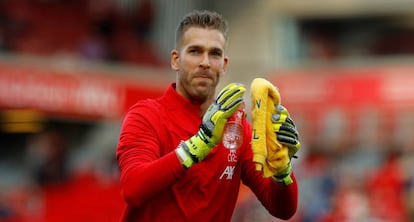 Adrian, antes del encuentro ante el Norwich.
