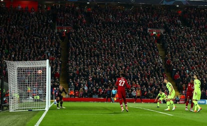 Ter Stegen encaja el 3-0, de Wijnaldum.