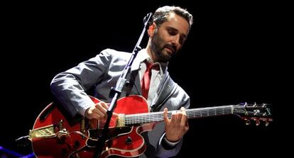 Jorge Drexler, durante una actuaci&oacute;n en Barcelona.