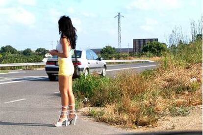 Prostitución en una carretera de Tarragona.