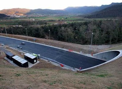 Accesos a la zona del túnel de Barcelona desde la Vall d&#39;en Bas.