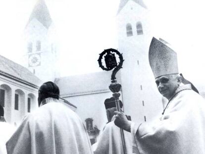 Joseph Ratzinger en 1981 en Freising, cerca de Múnich, cuando todavía era arzobispo. 