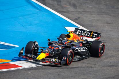 Checo Pérez en el Gran Premio de Fórmula 1 en México