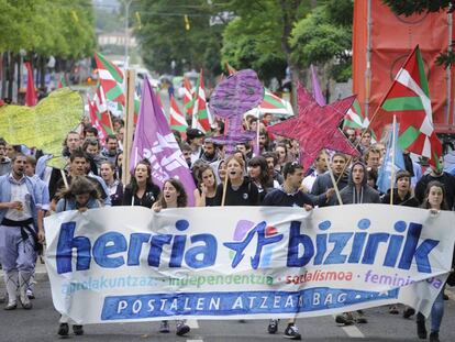 Manifestación en Ernai contra el turismo.
