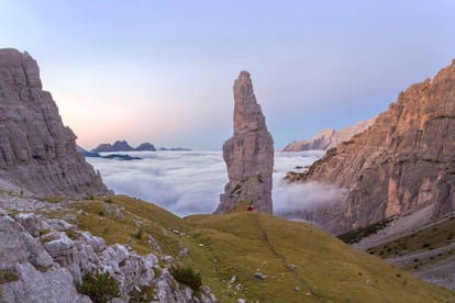 La espigada silueta del Campanile di Val Montanaia, en los Dolomitas del Friul.