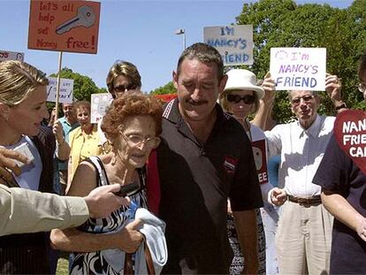 Manifestación en favor de la eutanasia y de la enferma terminal Nancy Crick, en Gold Coast (Australia).