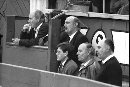 Los hermanos Lozano, en el callejón de Las Ventas, en su etapa como empresarios de la plaza de Madrid.