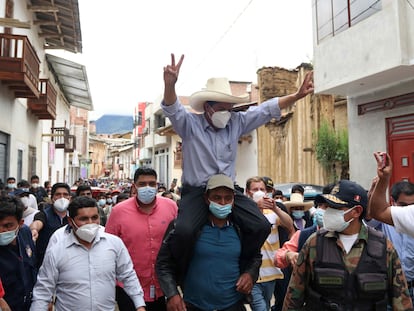 El candidato presidencial peruano Pedro Castillo, este domingo en Tacobamba.