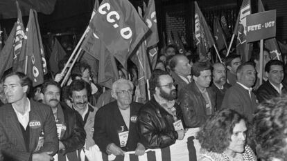 Cabecera de la manifestación posterior a la huelga general del 14-D de 1988.