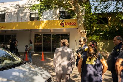 Rosario police block traffic in front of Lionel Messi's in-laws' supermarket, on March 2, 2023.