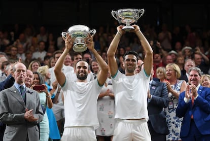 Sebastian Cabal y Juan Robert Farah celebrando el triunfo