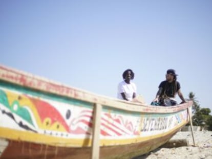 La banda española de reggae ha grabado en las playas de Gandiol parte de  Dónde irán , el primer sencillo de su próximo disco