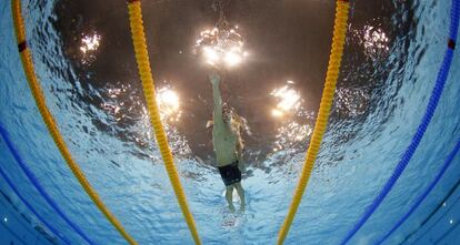 Michael Phelps compite en los 4x200 metros libre.