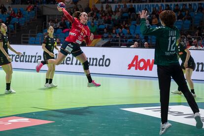 Paula Arcos, el pasado viernes contra Japón en Santander. 