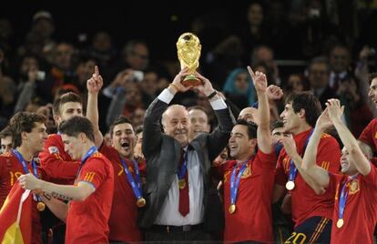 Del Bosque, con la copa del mundo conquistada en 2010.
