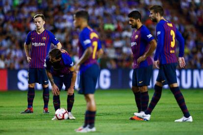 Rakitic, junto a Messi. Coutinho, Luis Suárez y Piqué.