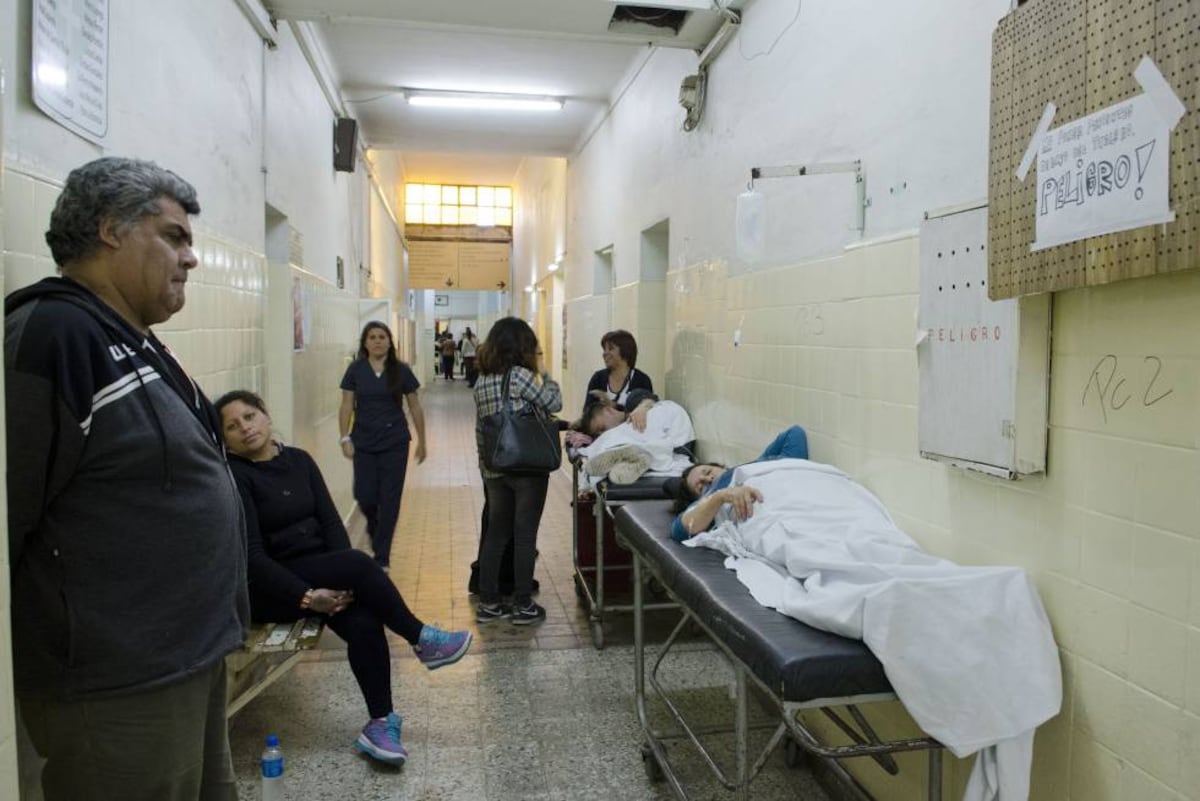 Extranjeros no residentes deberán pagar la atención en hospitales nacionales