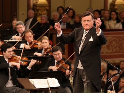 El director alemán Christian Thielemann, este lunes, al frente de la Orquesta Filarmónica de Viena en el Concierto de Año Nuevo.