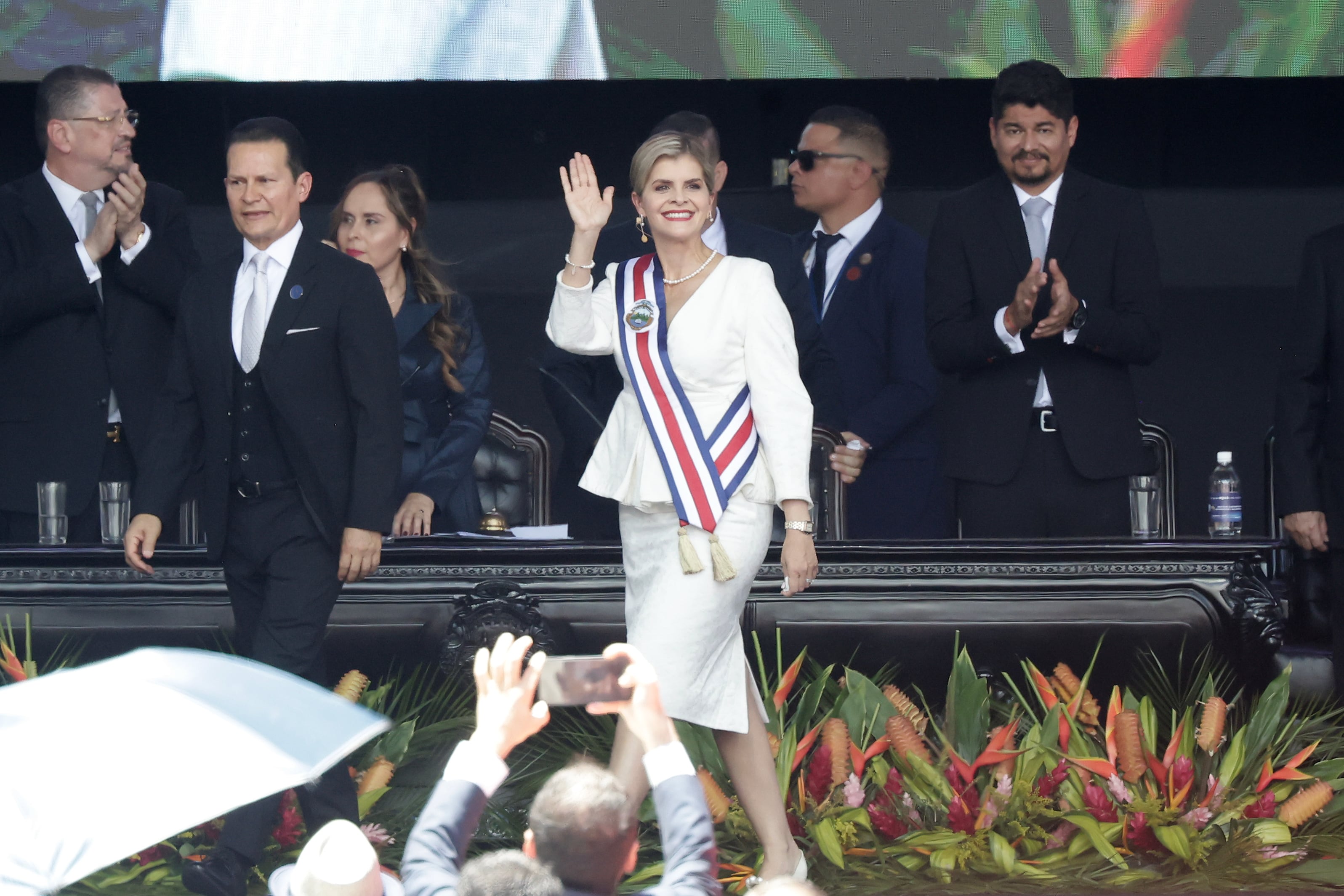 Laura Fernández promete una ‘Tercera República’ y mano dura frente al crimen en Costa Rica