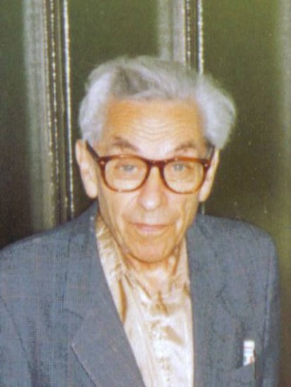Paul Erdős en un seminario de estudiantes en Budapest, en 1992.
