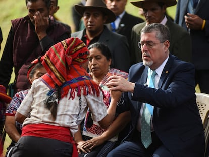 The President of Guatemala Bernardo Arévalo takes part in a Mayan ceremony at the Kaminal Juyu archaeological site on January 16.