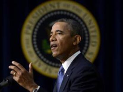 El presidente de Estados Unidos Barack Obama pronuncia un discurso en la oficina ejecutiva del edificio Eisenhower, en Washington, DC, EE.UU.