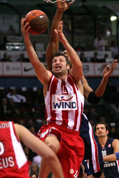 Papaloukas.