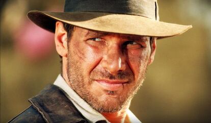 Harrison Ford, caracterizado como Indiana Jones.