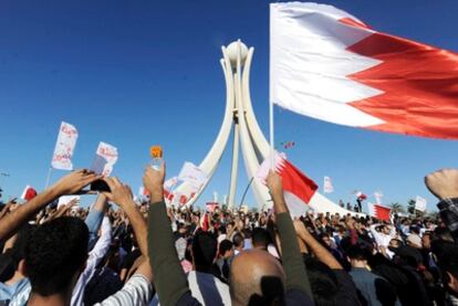 Imagen de archivo de una manifestación en la plaza Lulú de Manama, la capital de Bahréin.