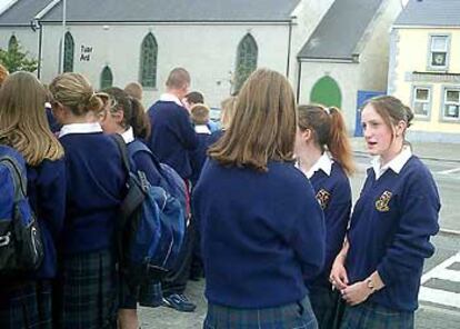 Las compañeras de Celia, en el primer día de colegio en Moate (Irlanda).