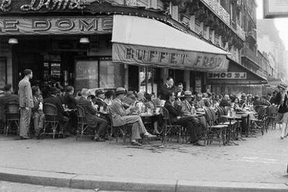 Caf Le Dome, en Montparnase (Pars), en los a?os treinta.