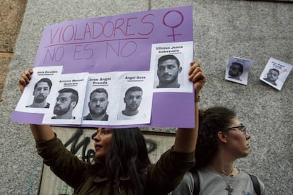 Protesta contra la sentencia de La Manada frente al Ministerio de Justicia, el pasado día 26.