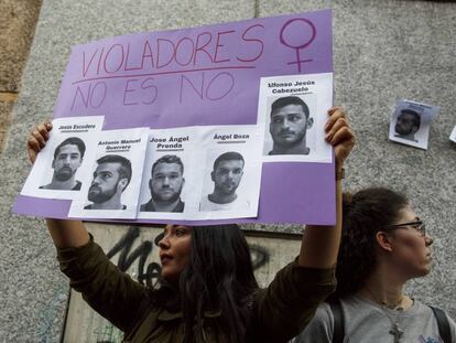 Protesta contra la sentencia de La Manada frente al Ministerio de Justicia, el pasado día 26.