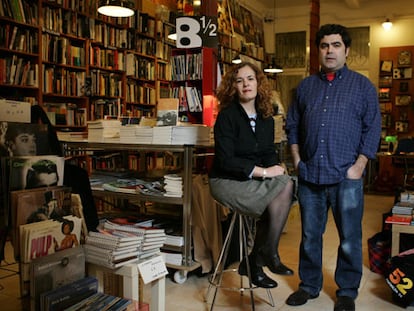 María Silveyro y Jesús Robles, propietarios de la librería 8 1/2.