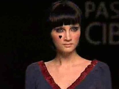 Kina Fernández celebra San Valentín en la pasarela