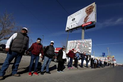 Un grupo de voluntarios para la visita del Papa en Ciudad Juárez.