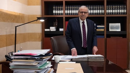 El primer ministro de Líbano, Nawaf Salam, durante la entrevista en el Gran Serrallo de Beirut.